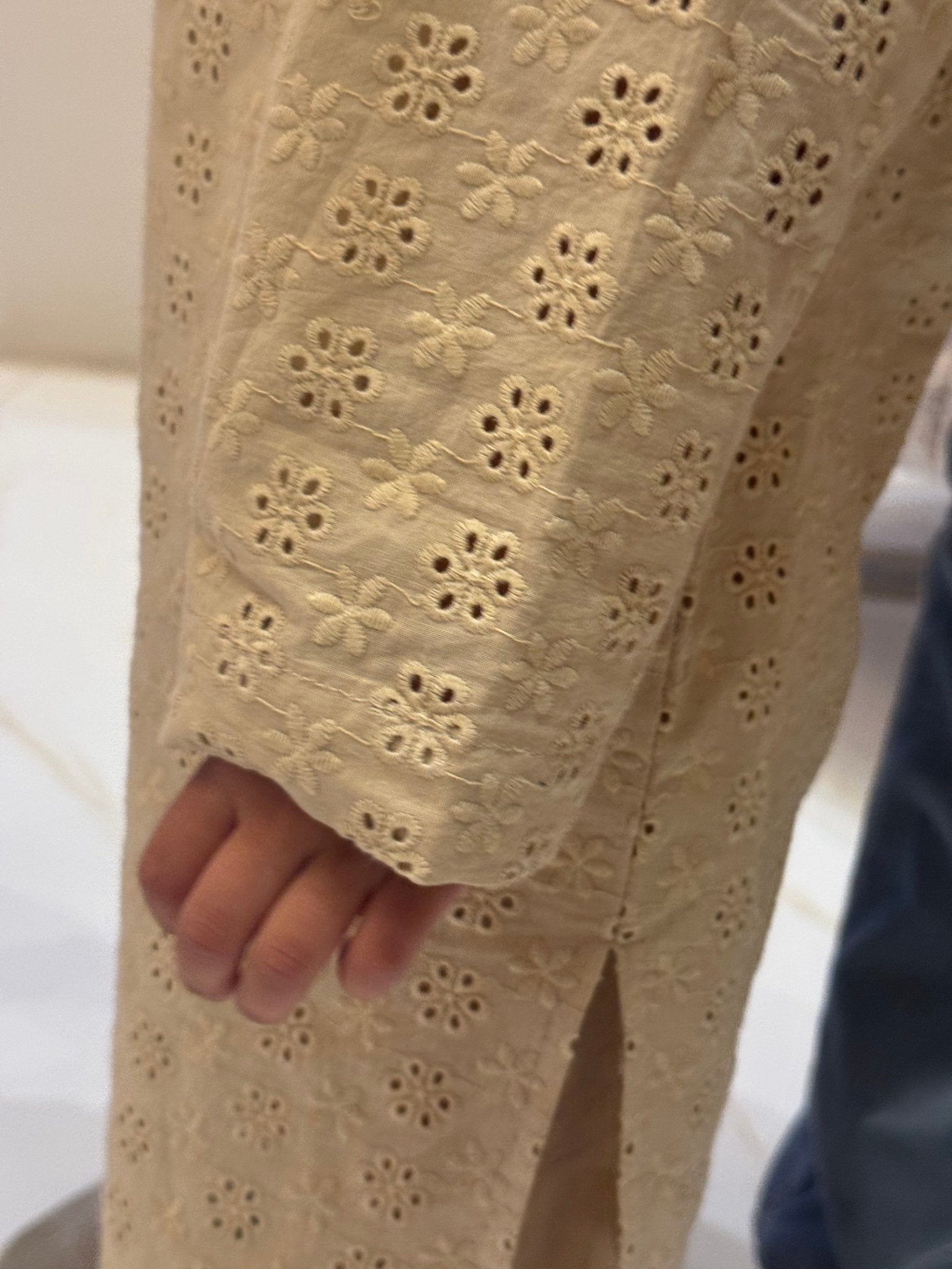 KIFL - ChikanKari Cotton Kurta (Cream) - KIFL