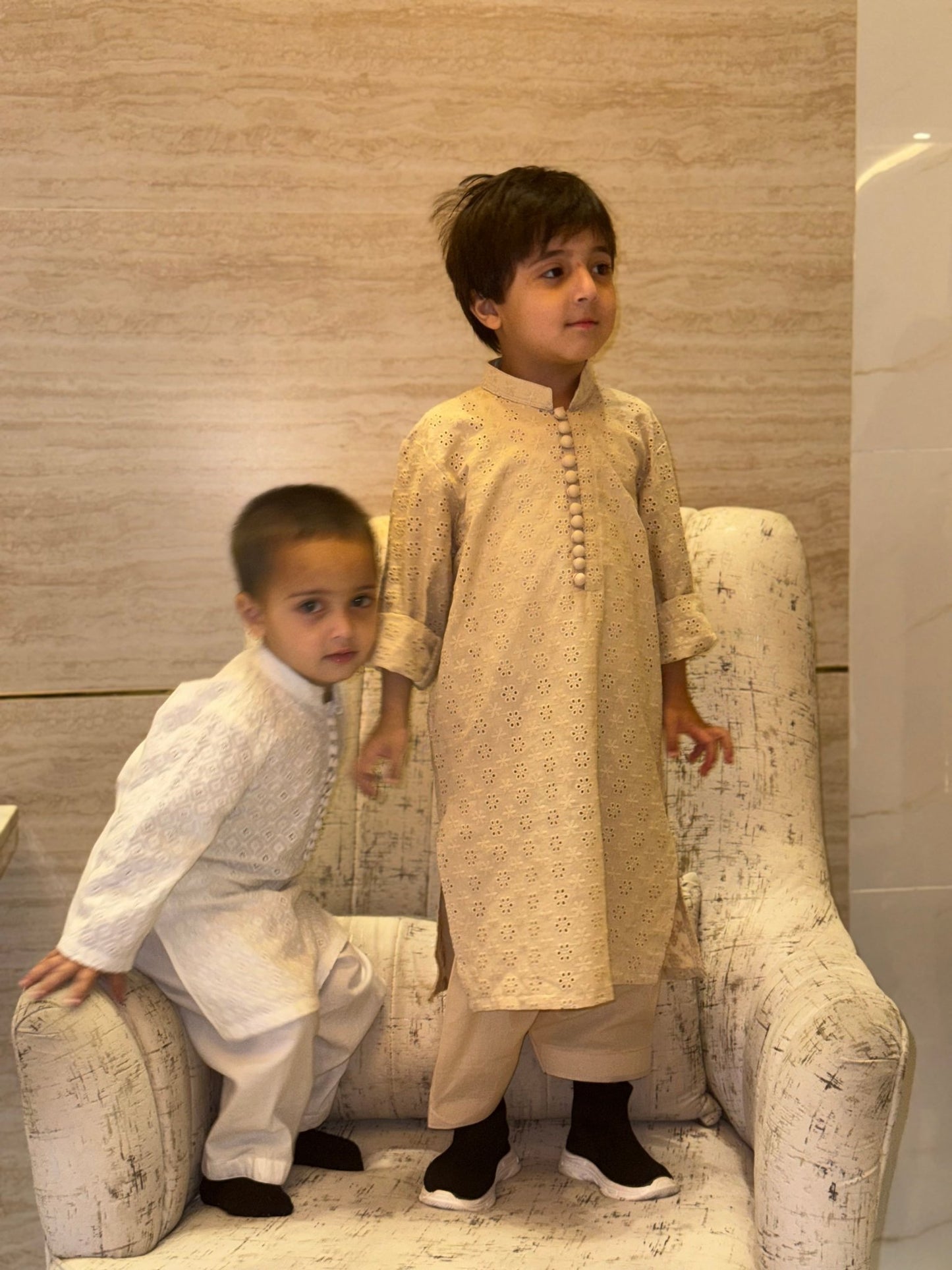 KIFL - ChikanKari Cotton Kurta (White) - KIFL